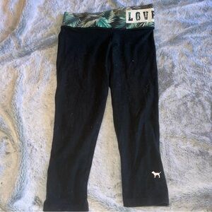 Classic VS PINK Jungle Pattern Crop Yoga Pants - Size XS